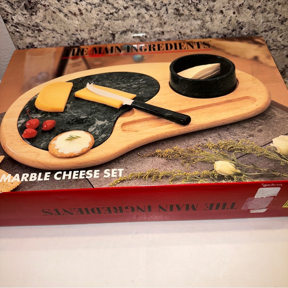 Vintage Beautiful Marble Cheese Board with Knife/Bowl Set.Brand New Never Used